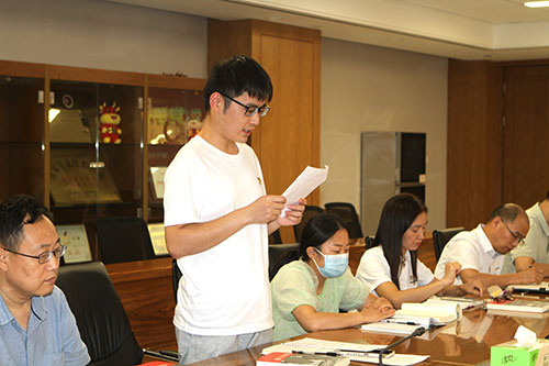 【匯聚青年力量 奮進(jìn)時(shí)代征程】創(chuàng)力集團(tuán)黨支部召開(kāi)專(zhuān)題黨課暨預(yù)備黨員轉(zhuǎn)正黨員大會(huì)(圖2)