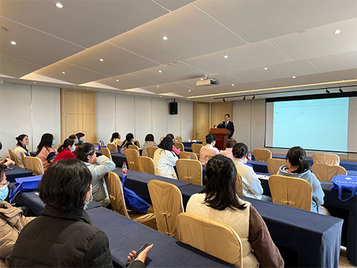 “呵護(hù)她健康” 創(chuàng)力集團(tuán)舉辦女性健康知識講座(圖1)