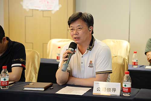 上海創(chuàng)力集團(tuán)組織召開第三屆第十次職工代表大會(huì)——專題審議《員工手冊》(圖2) 上海創(chuàng)力集團(tuán)組織召開第三屆第十次職工代表大會(huì)——專題審議《員工手冊》(圖2)