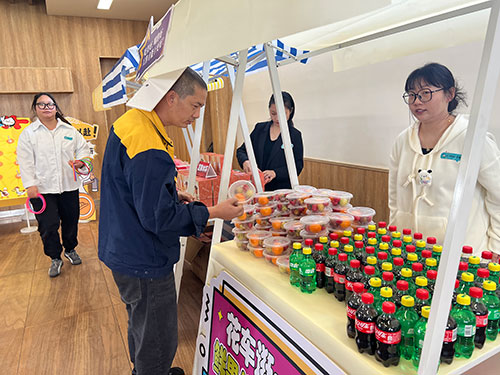 微信圖片_20251103143508_73_84.jpg 【喜迎食堂新篇章 共品舌尖幸福感】創(chuàng)力集團食堂運營模式升級暨開業(yè)活動取得圓滿成功(圖7)